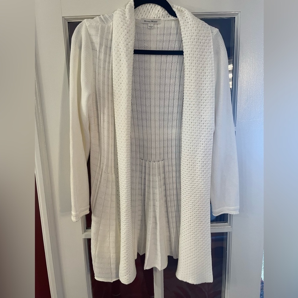 🎉2/$10 Studio Works White Cardigan Large - Picture 2 of 6